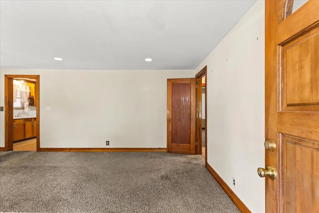 Photo 6 — 1210 W London Street, El Reno, OK 73036