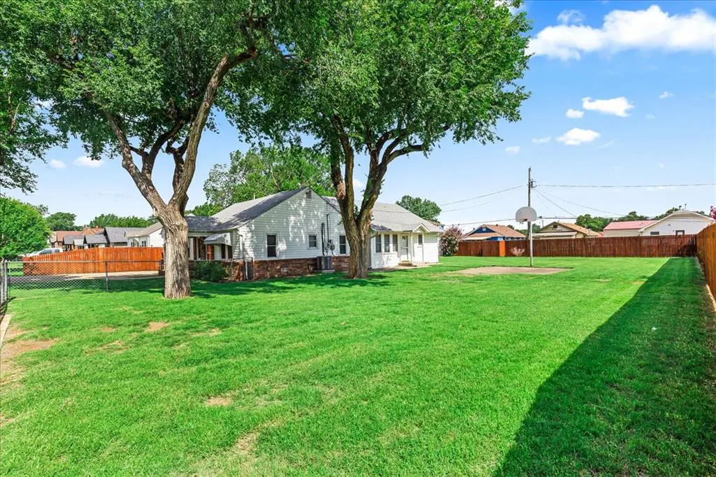 Photo 32 — 1210 W London Street, El Reno, OK 73036