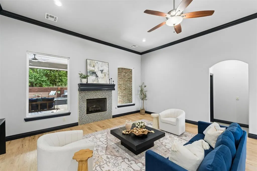 Photo 8 — 10404 Cherrywood Drive, Oklahoma City, OK 73151