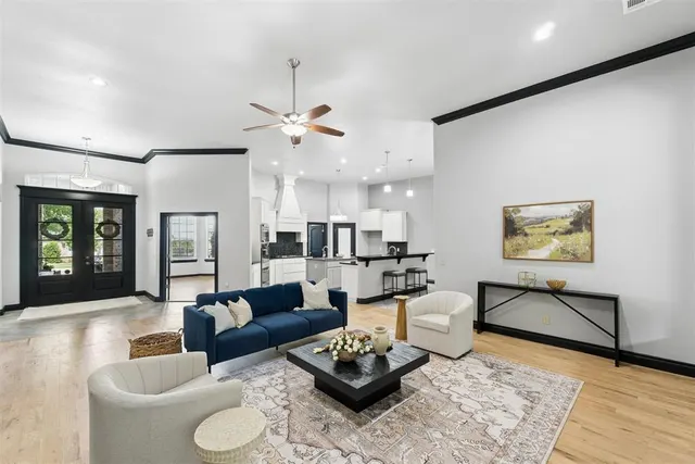 Photo 7 — 10404 Cherrywood Drive, Oklahoma City, OK 73151