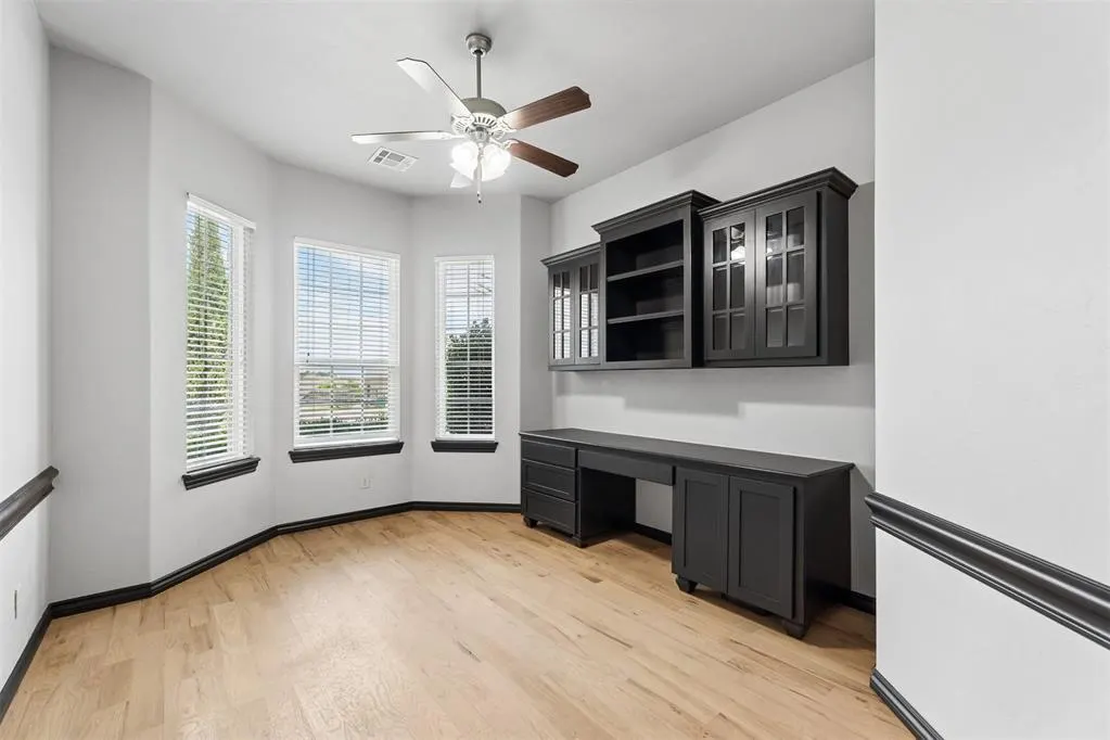 Photo 9 — 10404 Cherrywood Drive, Oklahoma City, OK 73151
