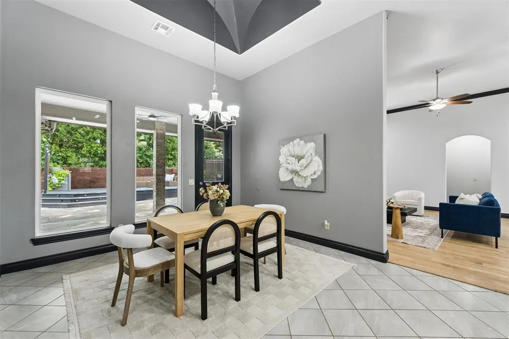 Photo 13 — 10404 Cherrywood Drive, Oklahoma City, OK 73151