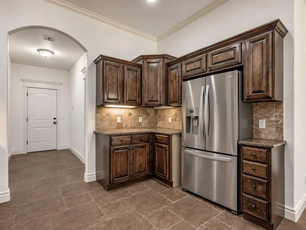 Photo 8 — 12474 Deer Valley, Guthrie, OK 73044
