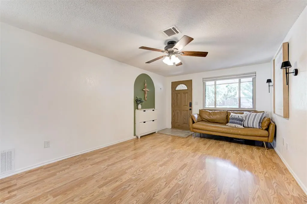 Photo 12 — 1112 Lapwing Road, Edmond, OK 73003