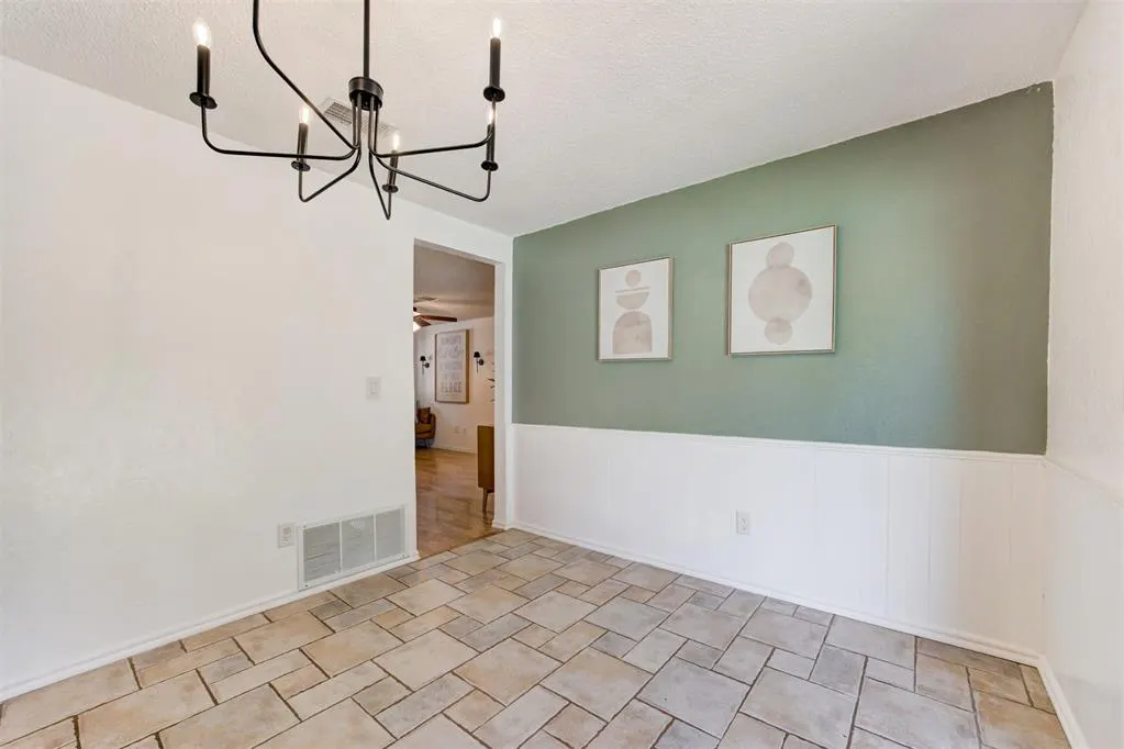 Photo 14 — 1112 Lapwing Road, Edmond, OK 73003