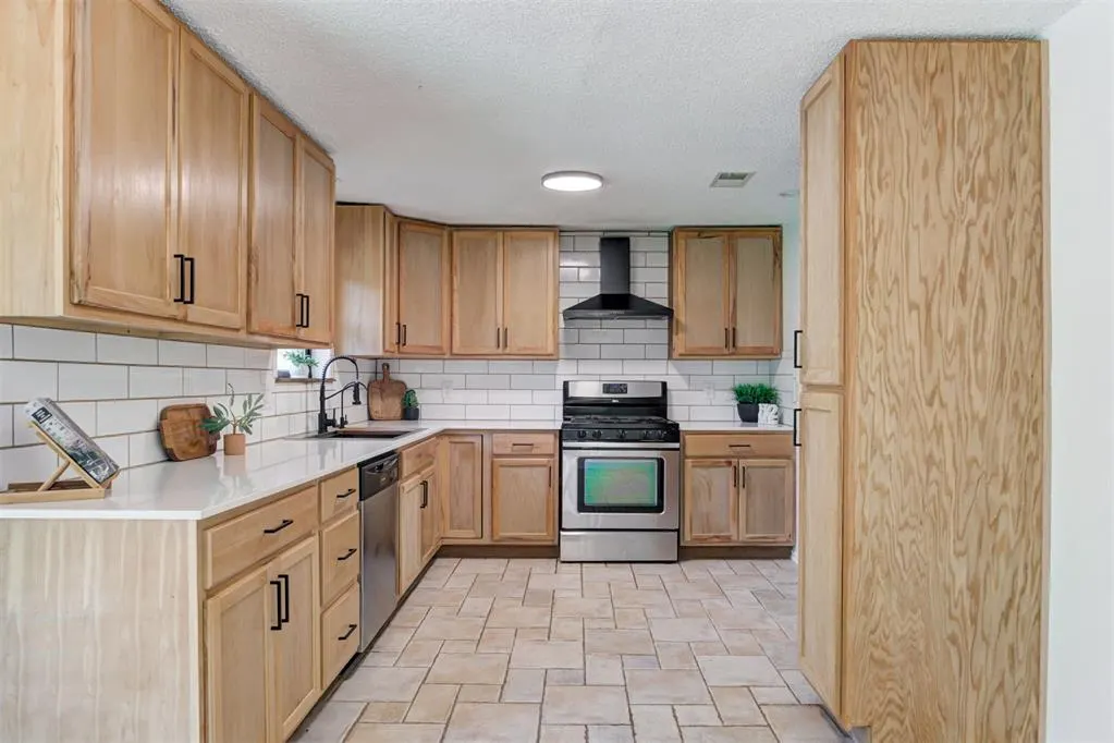 Photo 15 — 1112 Lapwing Road, Edmond, OK 73003