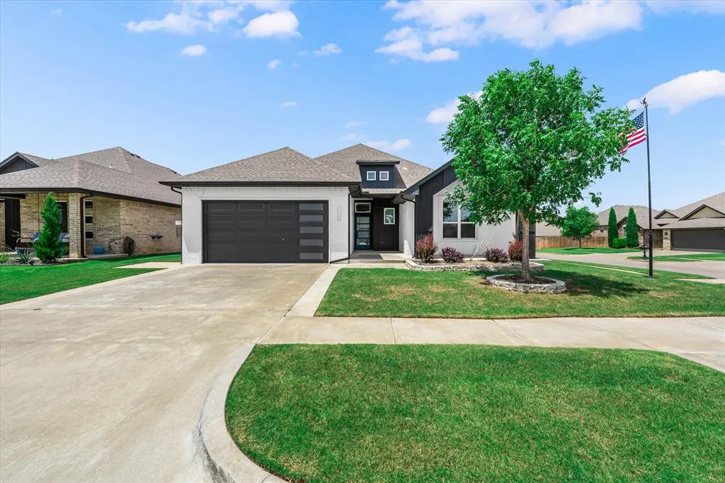 Front exterior — 6301 NW 159th Street, Edmond, OK 73013