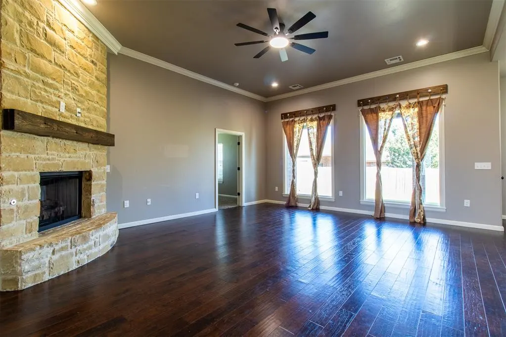 Photo 5 — 3903 Catalina Court, Norman, OK 73072