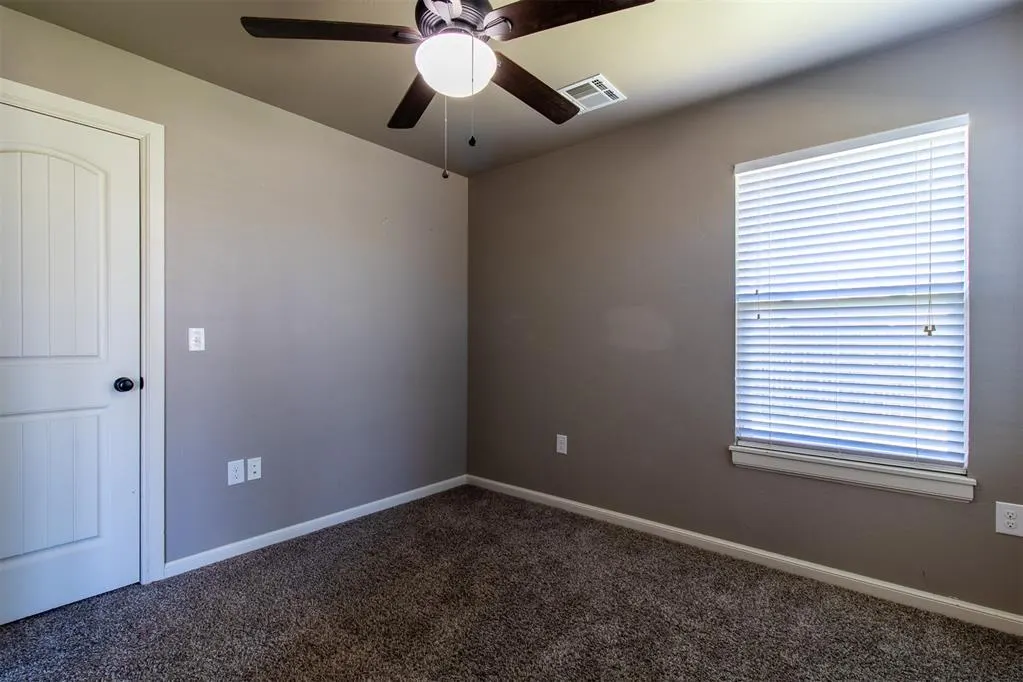 Photo 8 — 3903 Catalina Court, Norman, OK 73072