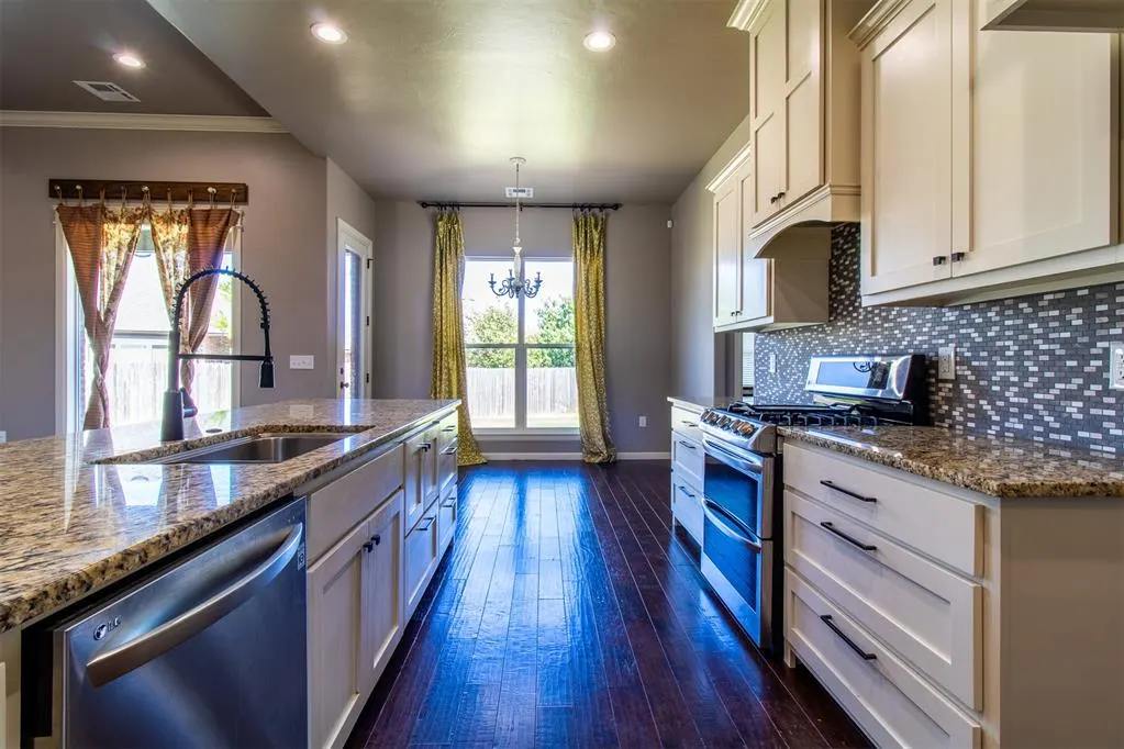 Photo 13 — 3903 Catalina Court, Norman, OK 73072