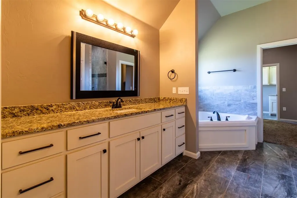 Photo 26 — 3903 Catalina Court, Norman, OK 73072