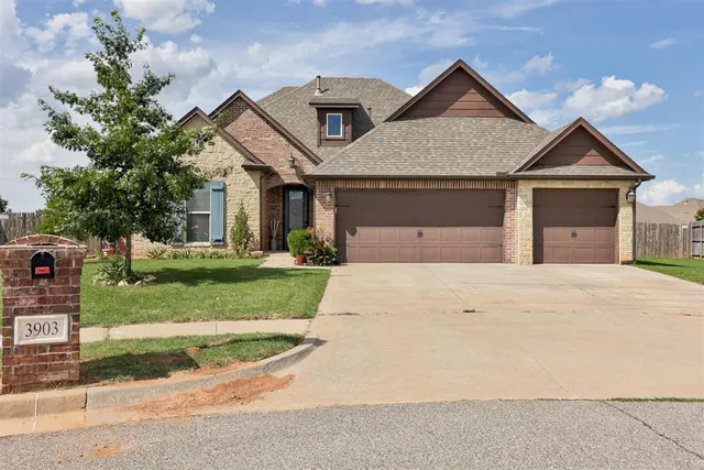 Photo 2 — 3903 Catalina Court, Norman, OK 73072