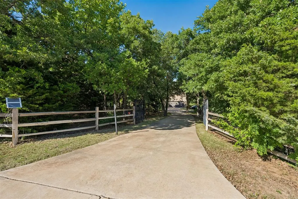 Photo 4 — 14201 Little Hickory Road, Arcadia, OK 73007
