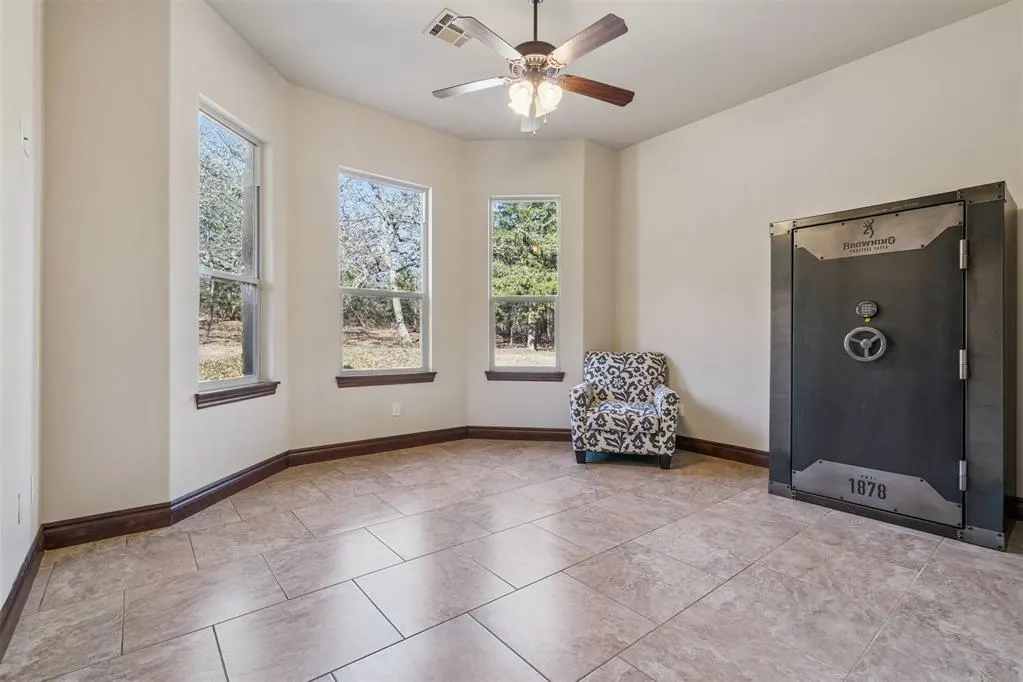 Photo 16 — 14201 Little Hickory Road, Arcadia, OK 73007