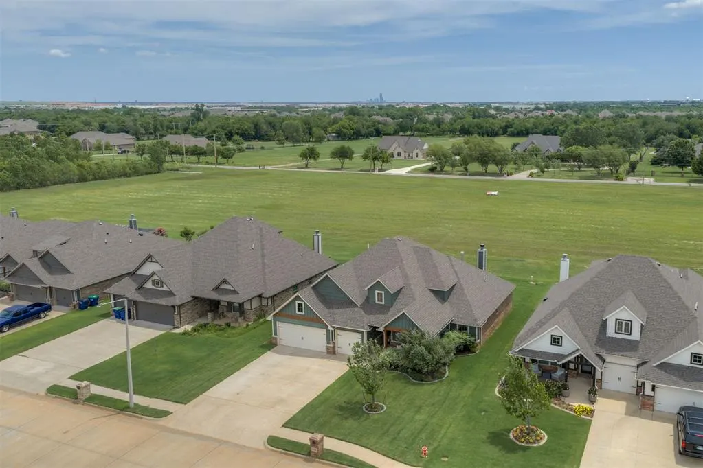 Photo 38 — 1216 N Beale Terrace, Mustang, OK 73064