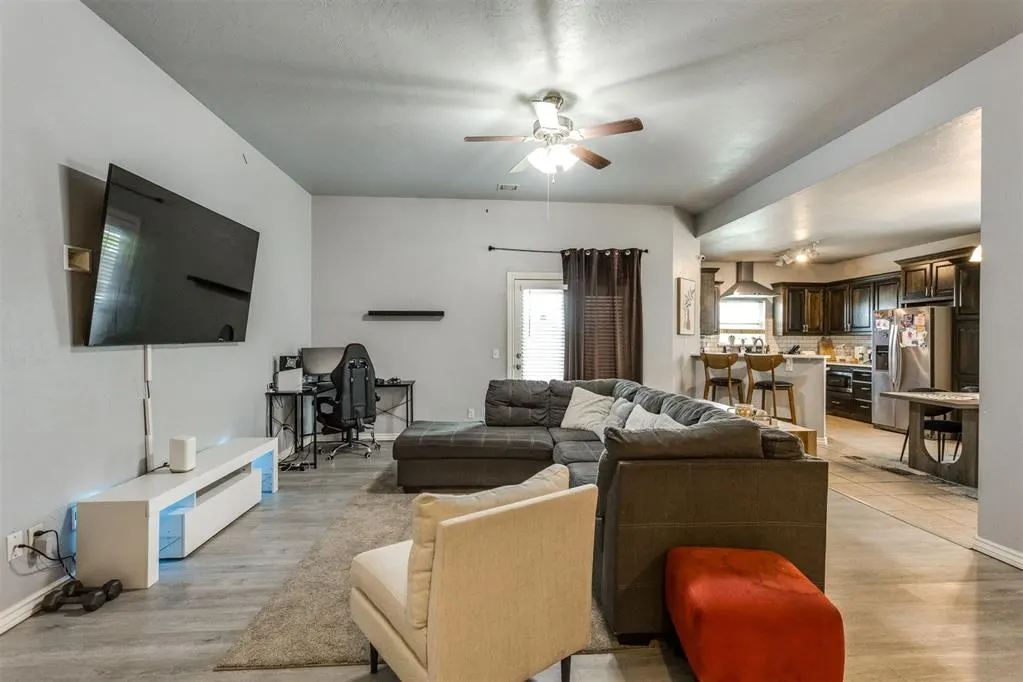 Photo 2 — 4916 Cinder Drive, Oklahoma City, OK 73135