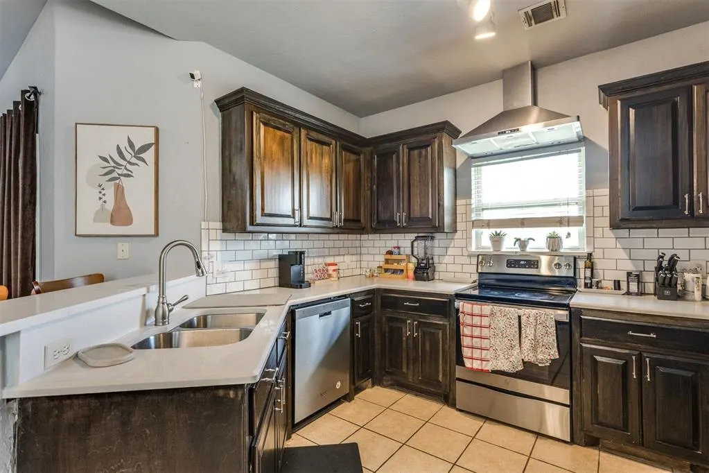 Photo 18 — 4916 Cinder Drive, Oklahoma City, OK 73135