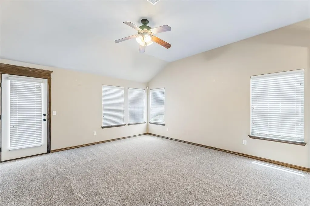 Photo 5 — 18301 Agua Drive, Edmond, OK 73012