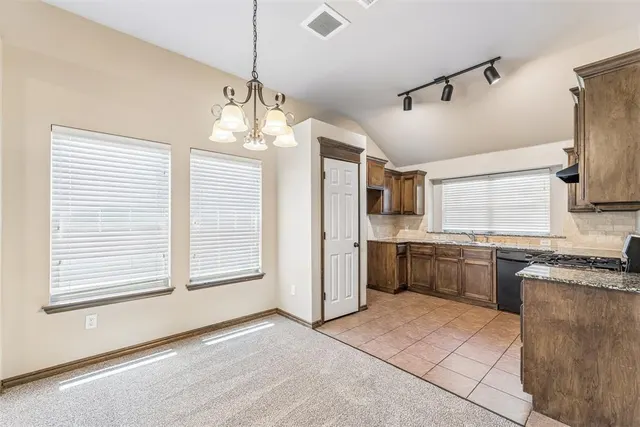 Photo 8 — 18301 Agua Drive, Edmond, OK 73012
