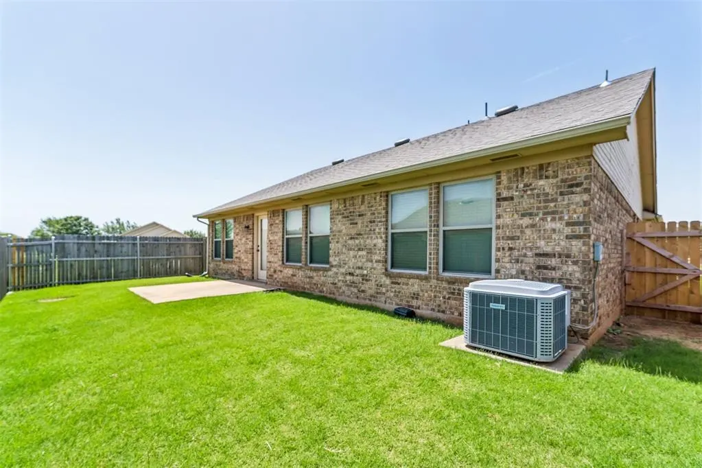 Photo 24 — 18301 Agua Drive, Edmond, OK 73012