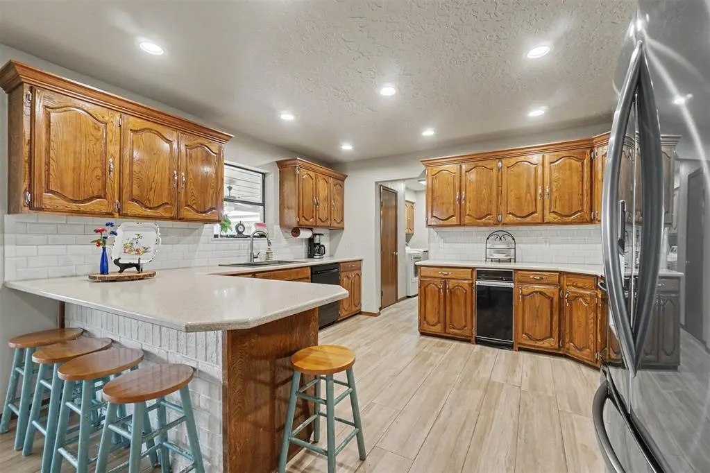 Photo 12 — 121 W Tahoe Drive, Cordell, OK 73632