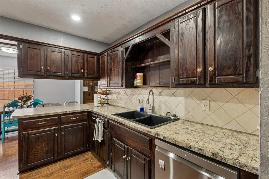 Photo 14 — 8321 NW 109th Terrace, Oklahoma City, OK 73162