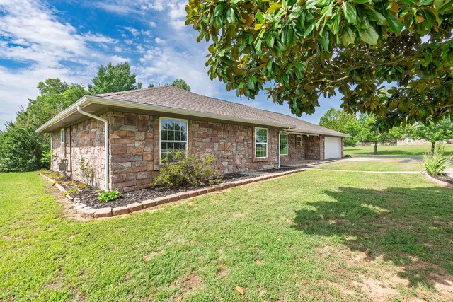 Photo 3 — 37709 Garretts Lake Road, Shawnee, OK 74804