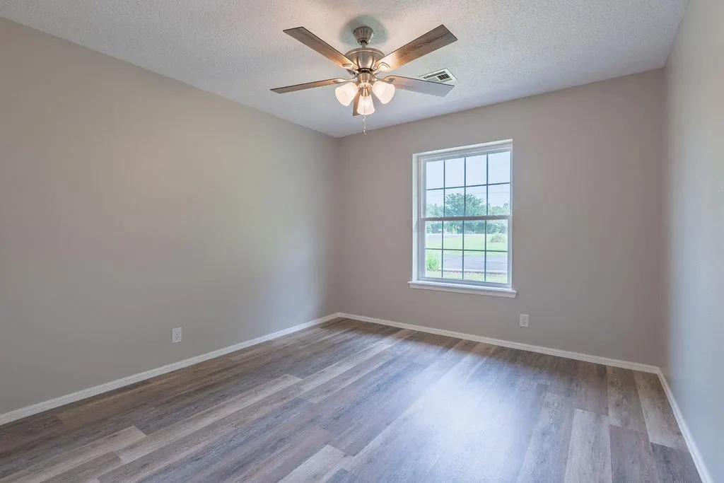 Photo 18 — 37709 Garretts Lake Road, Shawnee, OK 74804