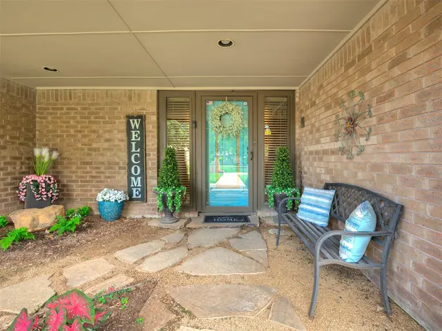 Photo 2 — 10913 Abbeywood, Oklahoma City, OK 73170
