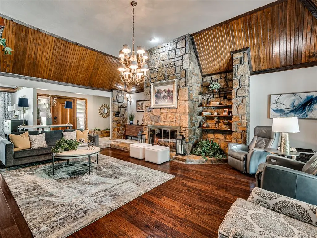 Photo 6 — 10913 Abbeywood, Oklahoma City, OK 73170