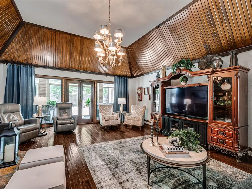 Photo 9 — 10913 Abbeywood, Oklahoma City, OK 73170