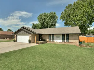 Sold home at 2408 Southlawn Place