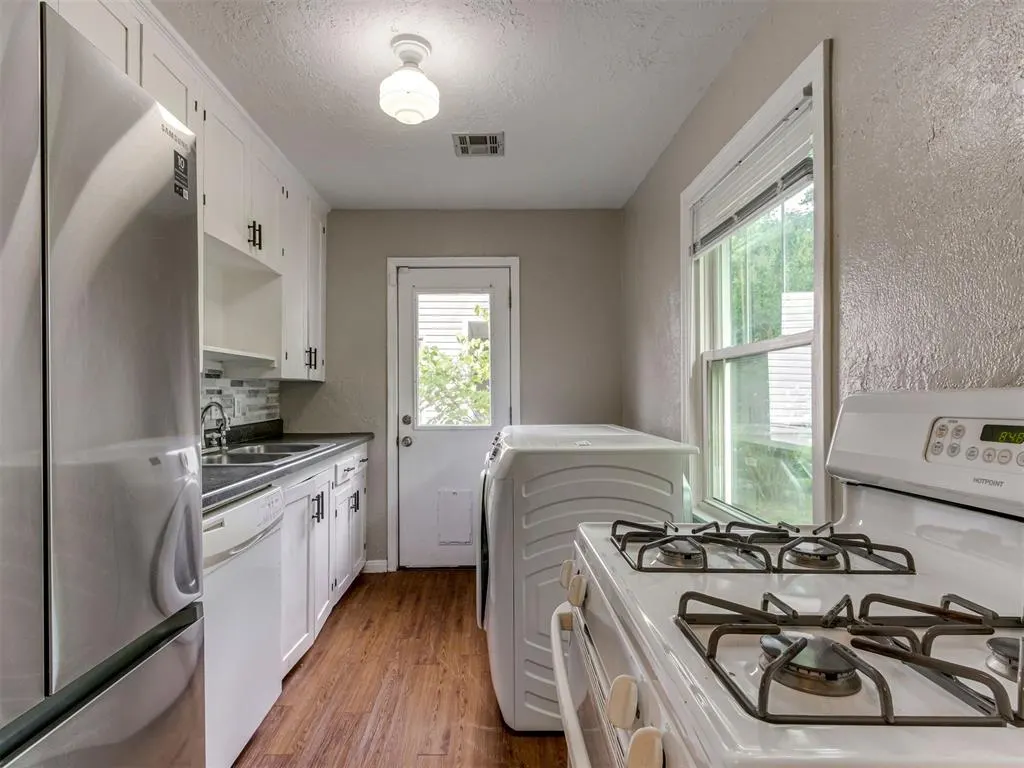 Photo 15 — 604 Iowa Street, Norman, OK 73069