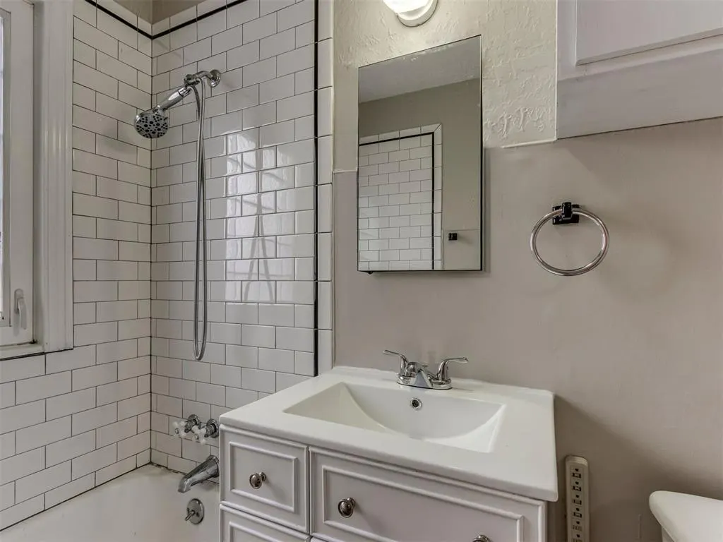 Photo 28 — 604 Iowa Street, Norman, OK 73069