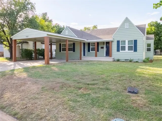 Front exterior — 1127 NW Maple Avenue, Lawton, OK 73507