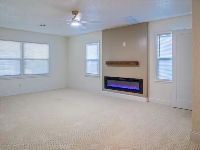 Photo 7 — 1127 NW Maple Avenue, Lawton, OK 73507