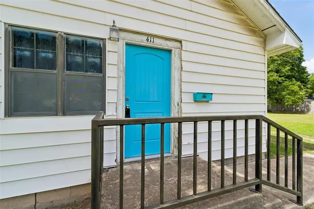 Photo 2 — 411 Iowa Street, Norman, OK 73069