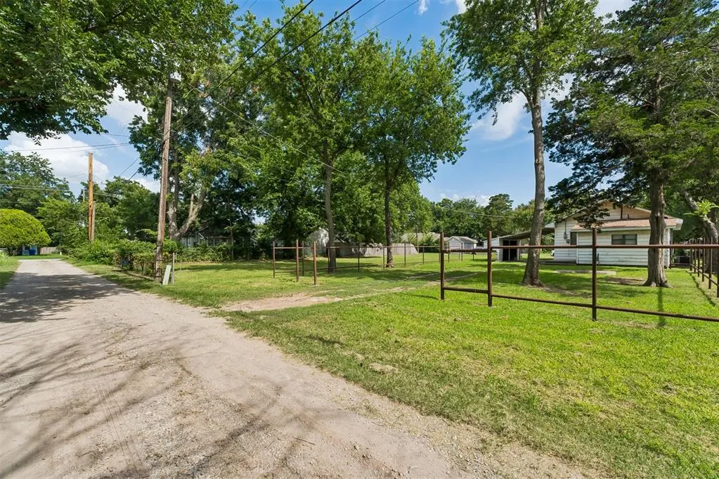 Photo 23 — 411 Iowa Street, Norman, OK 73069