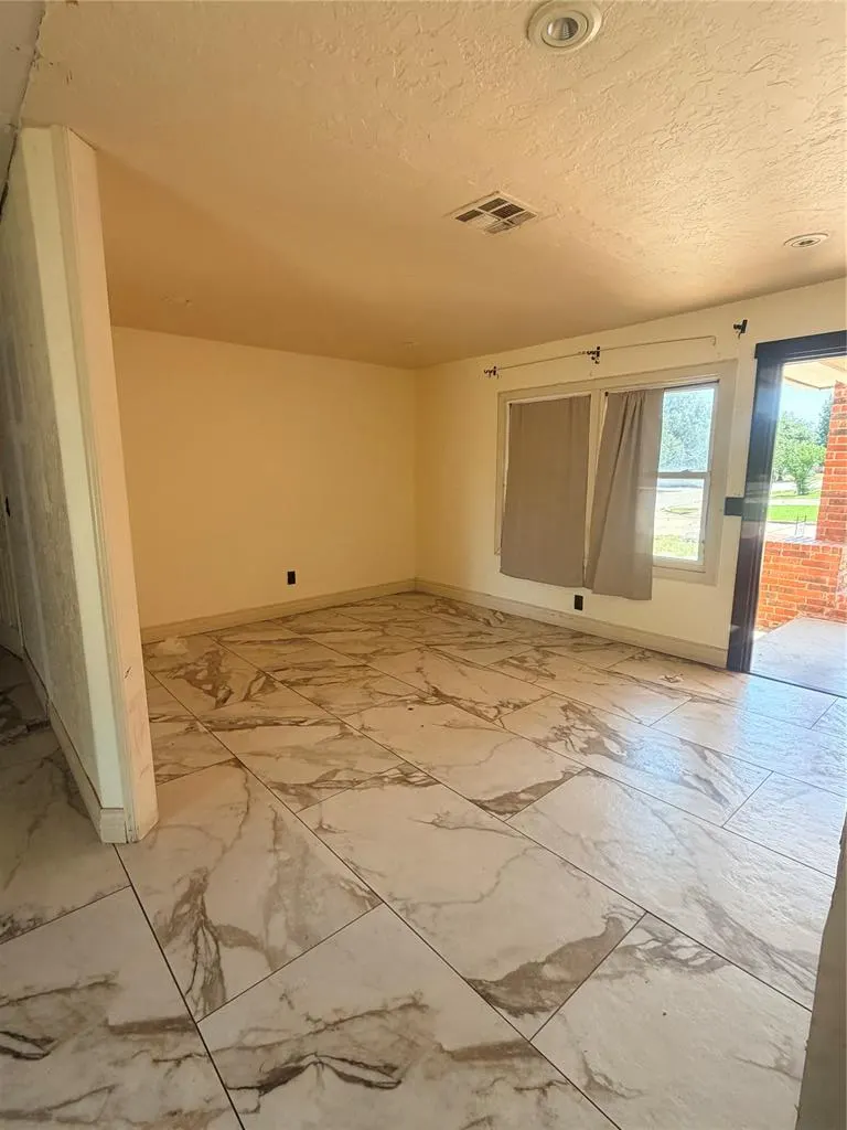 Photo 3 — 1201 SW 49th Street, Oklahoma City, OK 73109