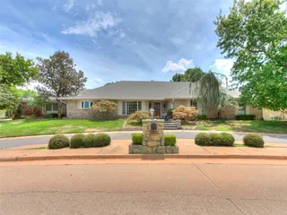 Sold home at 1108 Oak Tree Drive