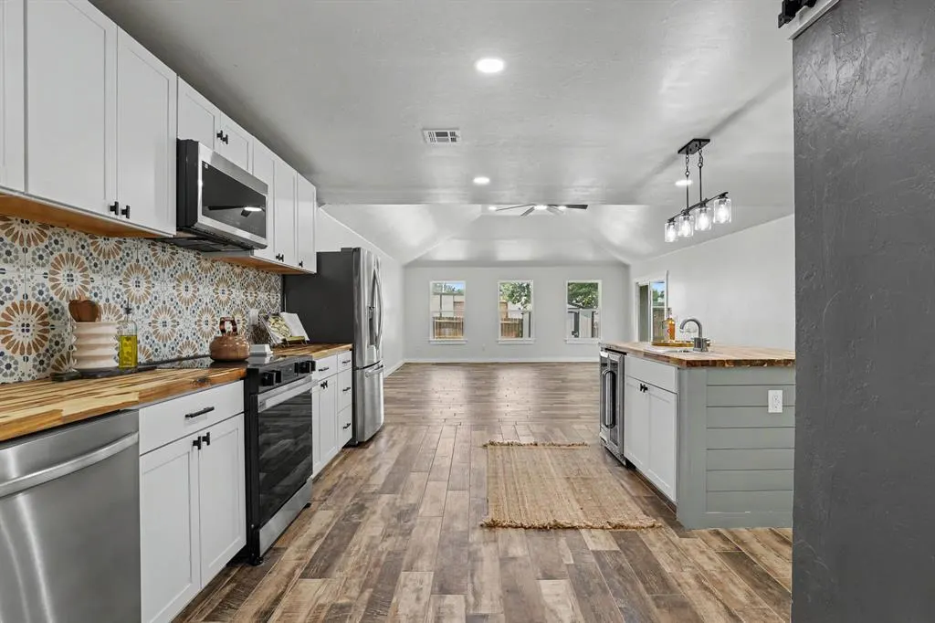 Photo 3 — 106 Briarwood Street, Oklahoma City, OK 73160