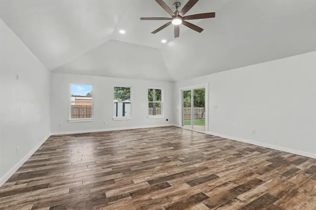 Photo 6 — 106 Briarwood Street, Oklahoma City, OK 73160
