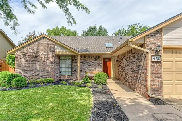 Photo 4 — 412 Portland Street, Norman, OK 73072