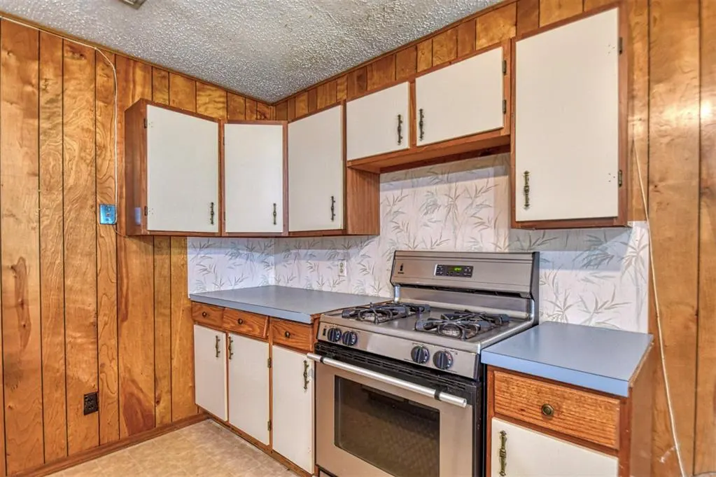 Photo 9 — 412 Moiselle Street, Midwest City, OK 73110