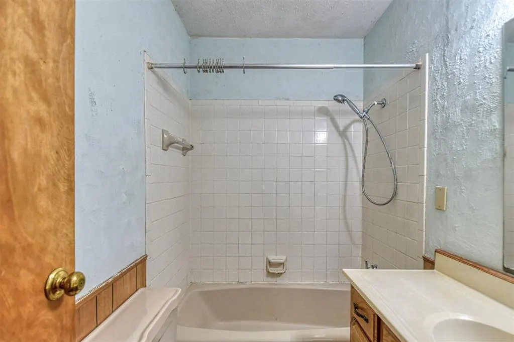 Photo 19 — 412 Moiselle Street, Midwest City, OK 73110