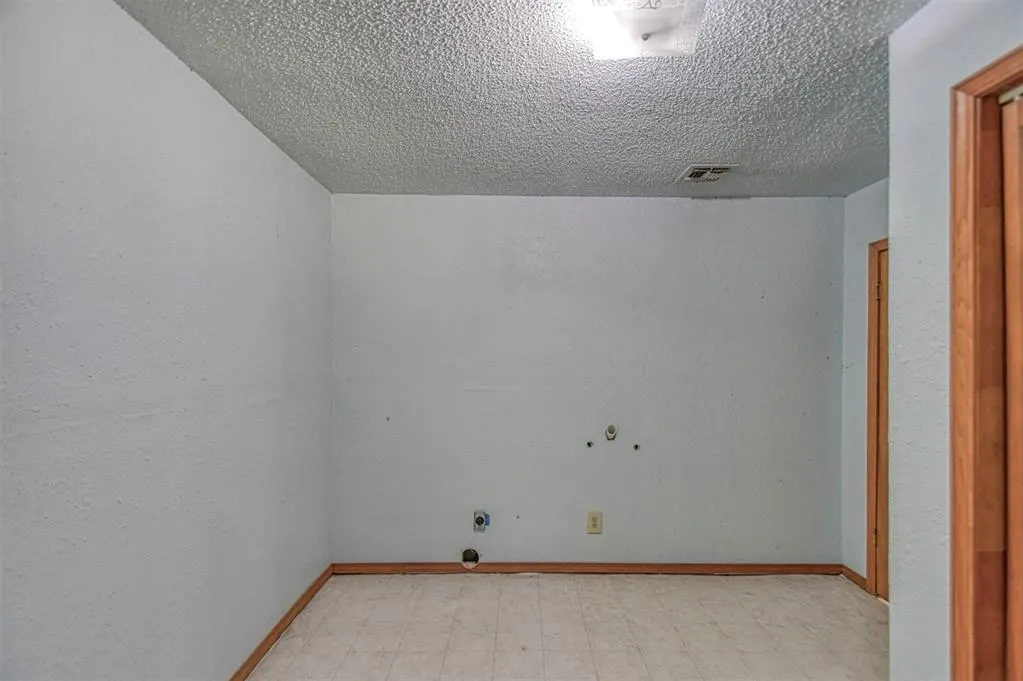 Photo 31 — 412 Moiselle Street, Midwest City, OK 73110