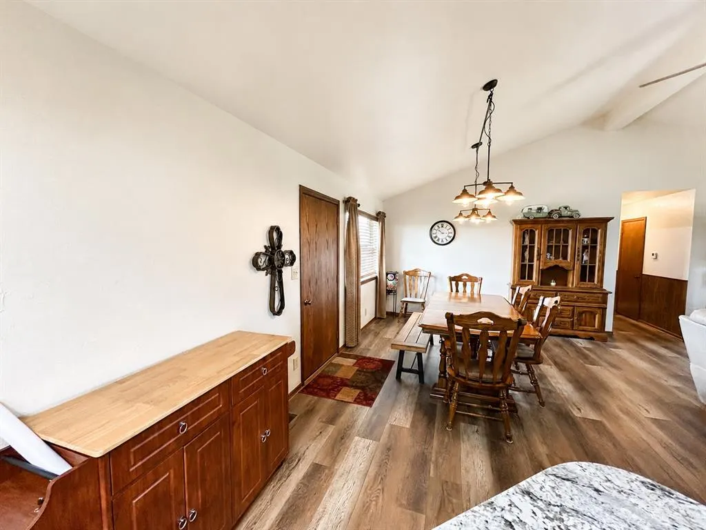 Photo 10 — 122 W Quail Drive, Cordell, OK 73632