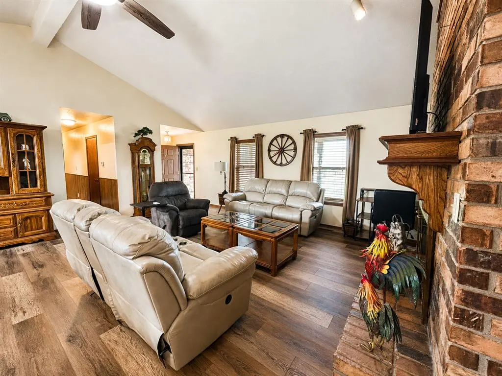 Photo 11 — 122 W Quail Drive, Cordell, OK 73632