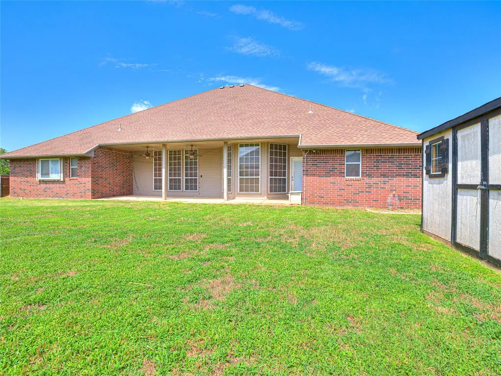 Photo 32 — 2524 Kingsley Lane, Oklahoma City, OK 73128