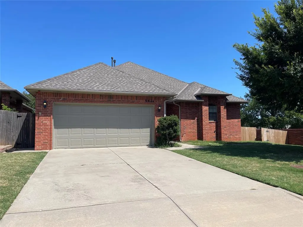 Front exterior — 9621 Montclaire Drive, Midwest City, OK 73130